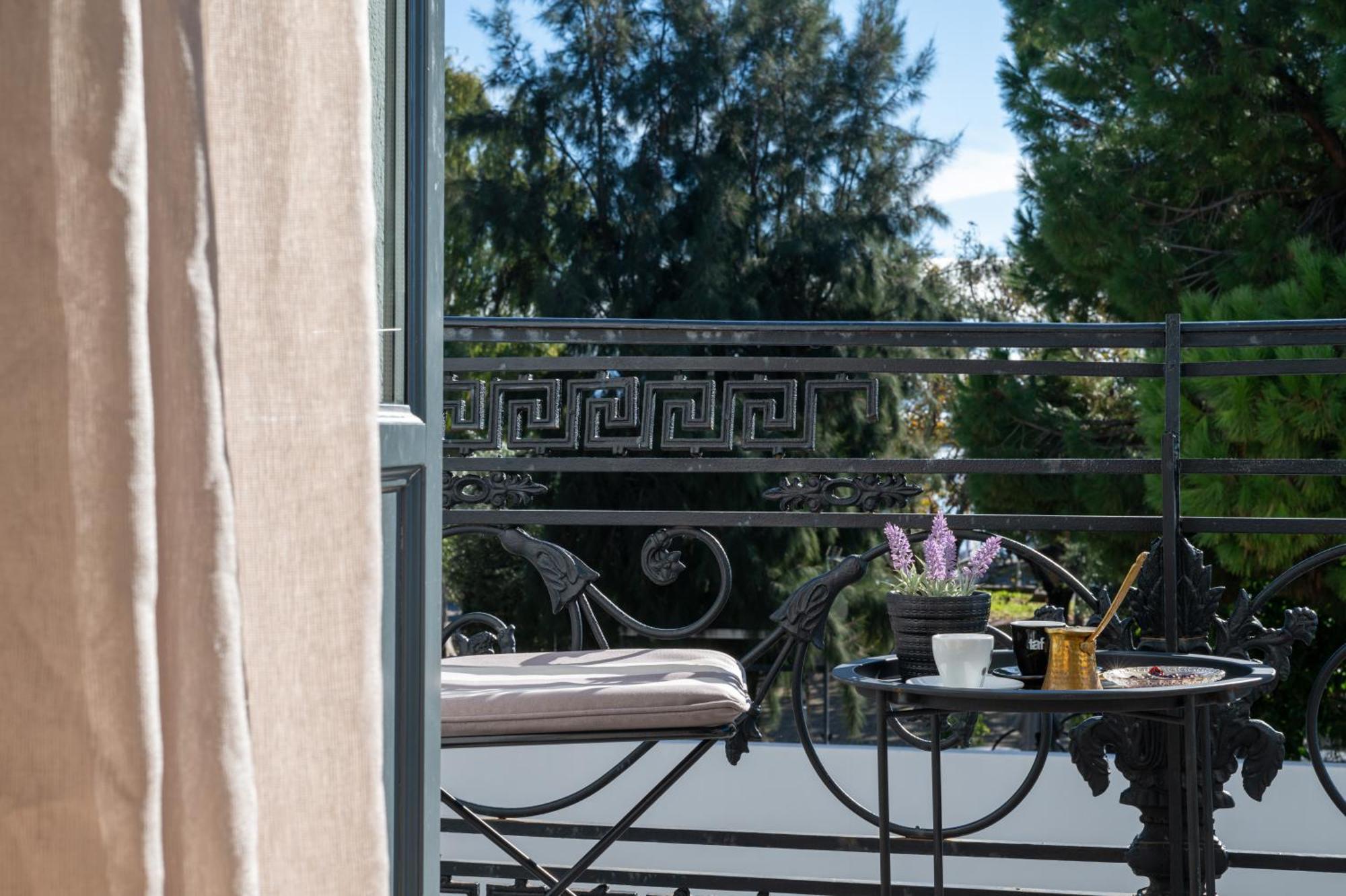 Panellinion Luxury Rooms Kalamata Extérieur photo